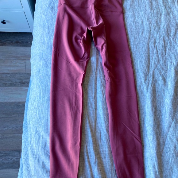 Align criss cross tights - size 6 - dusty rose - Picture 3 of 4
